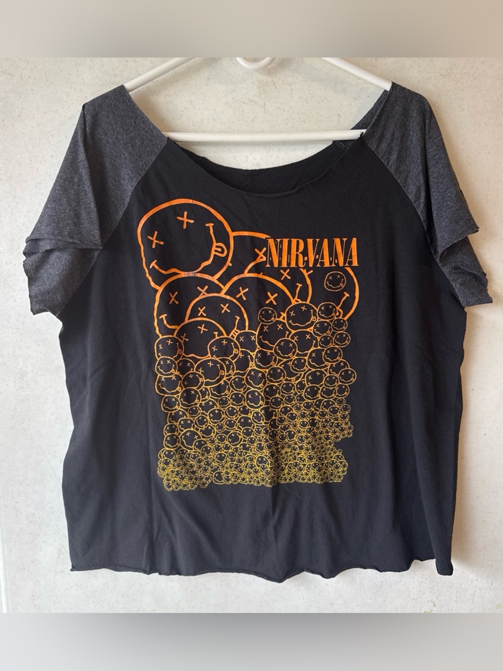 Nirvana black & gray off the shoulder oversized top L/XL